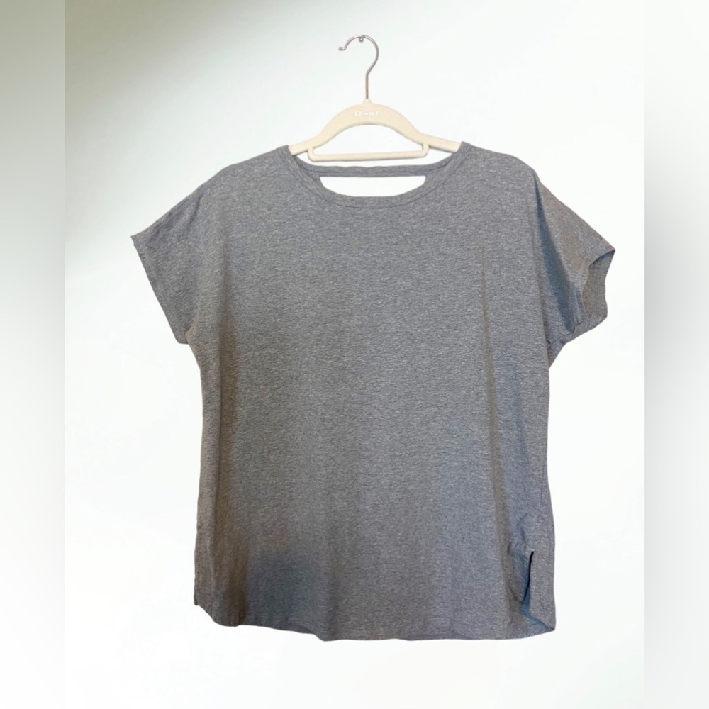 Earth Yoga Heather Gray Top Size Large